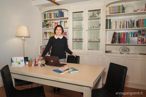 anna giangrandi in studio